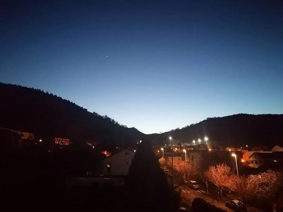 F2 Lumineux Avec Vue- Puy-De-Dome A 10 Min - Parking Gratuit Apartment Royat 0*,