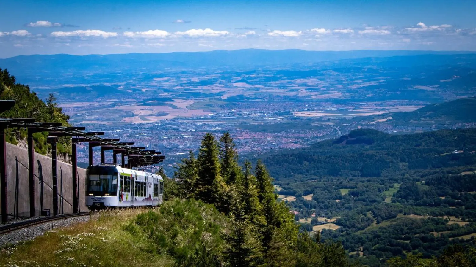 Apartmán F2 Lumineux Avec Vue- Puy-De-Dome A 10 Min - Parking Gratuit Royat 0*,  Francie